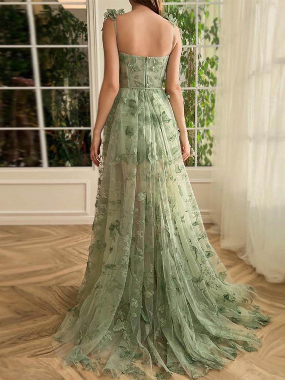 Robe de soirée longue élégante en tulle et dentelle papillon avec appliques et fente boule