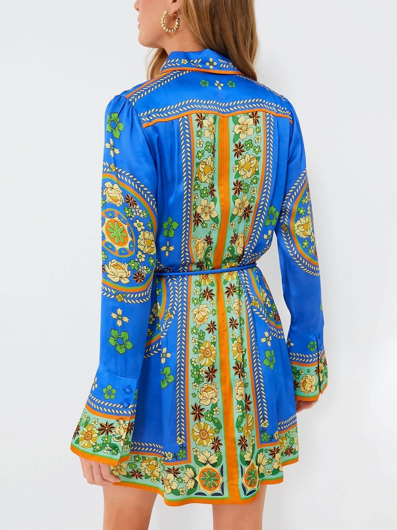 Mini-robe exquise et magnifique en mosaïque