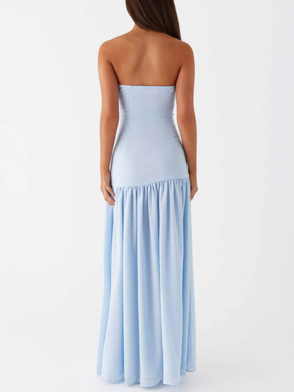 Robe longue plissée sans bretelles et dos nu exquise