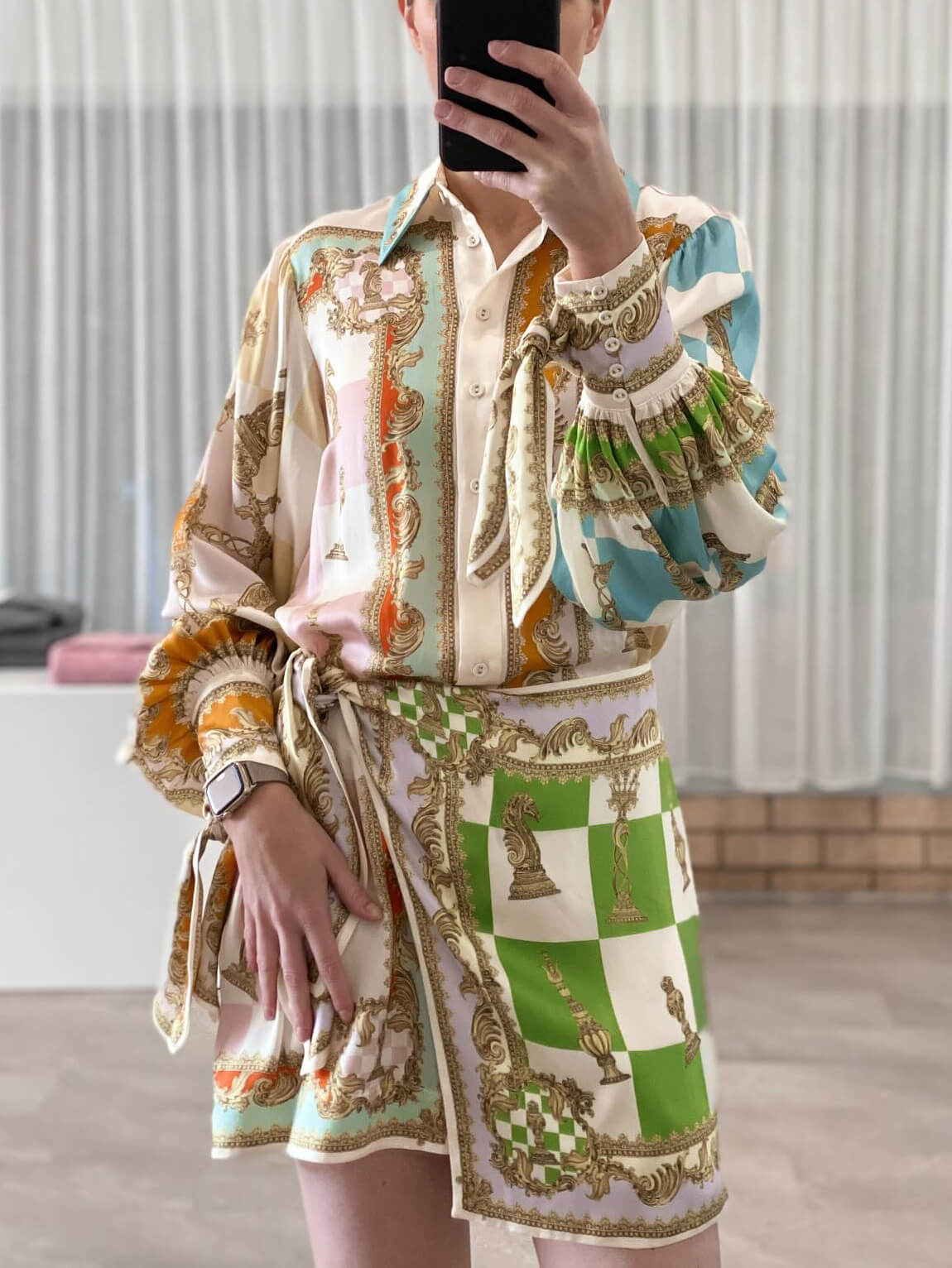 Mini-robe nouée irrégulière imprimée unique