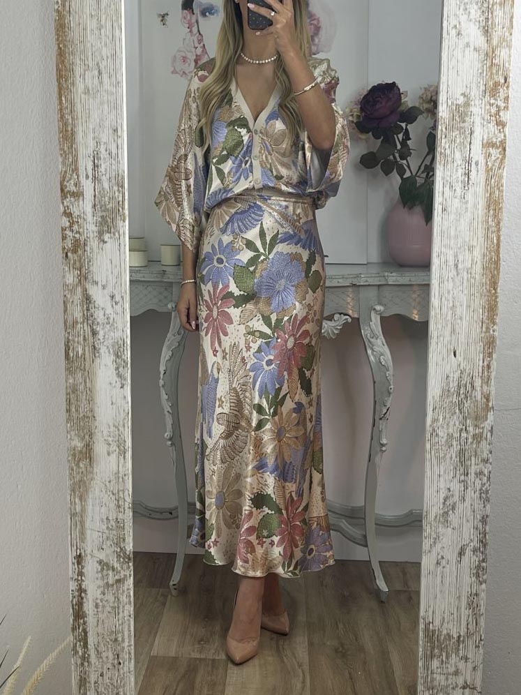 Superbe chemise à épaules dénudées en satin à imprimé floral