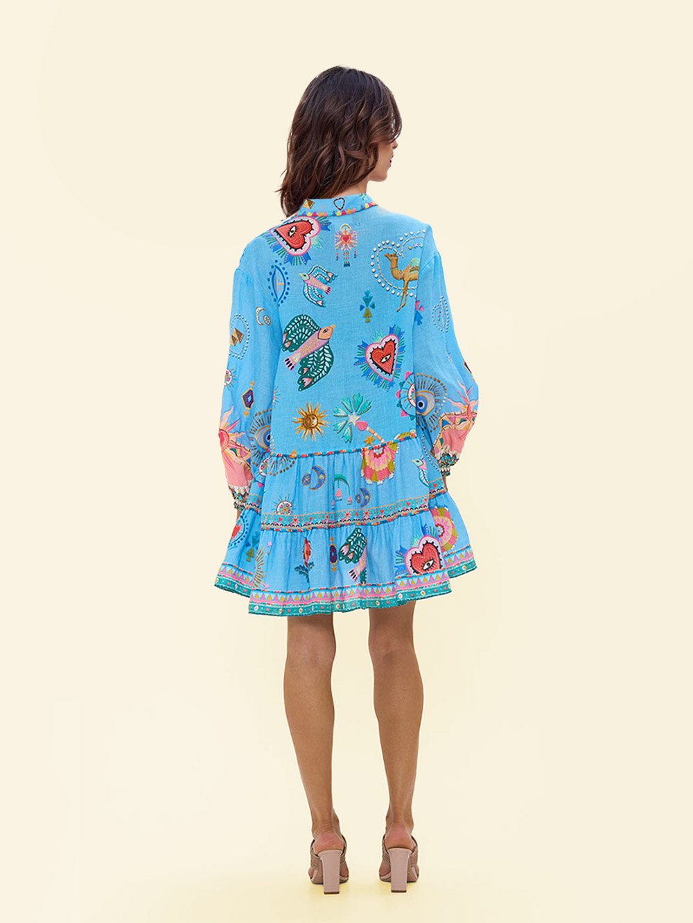 Vestido mini con estampado único de pintura