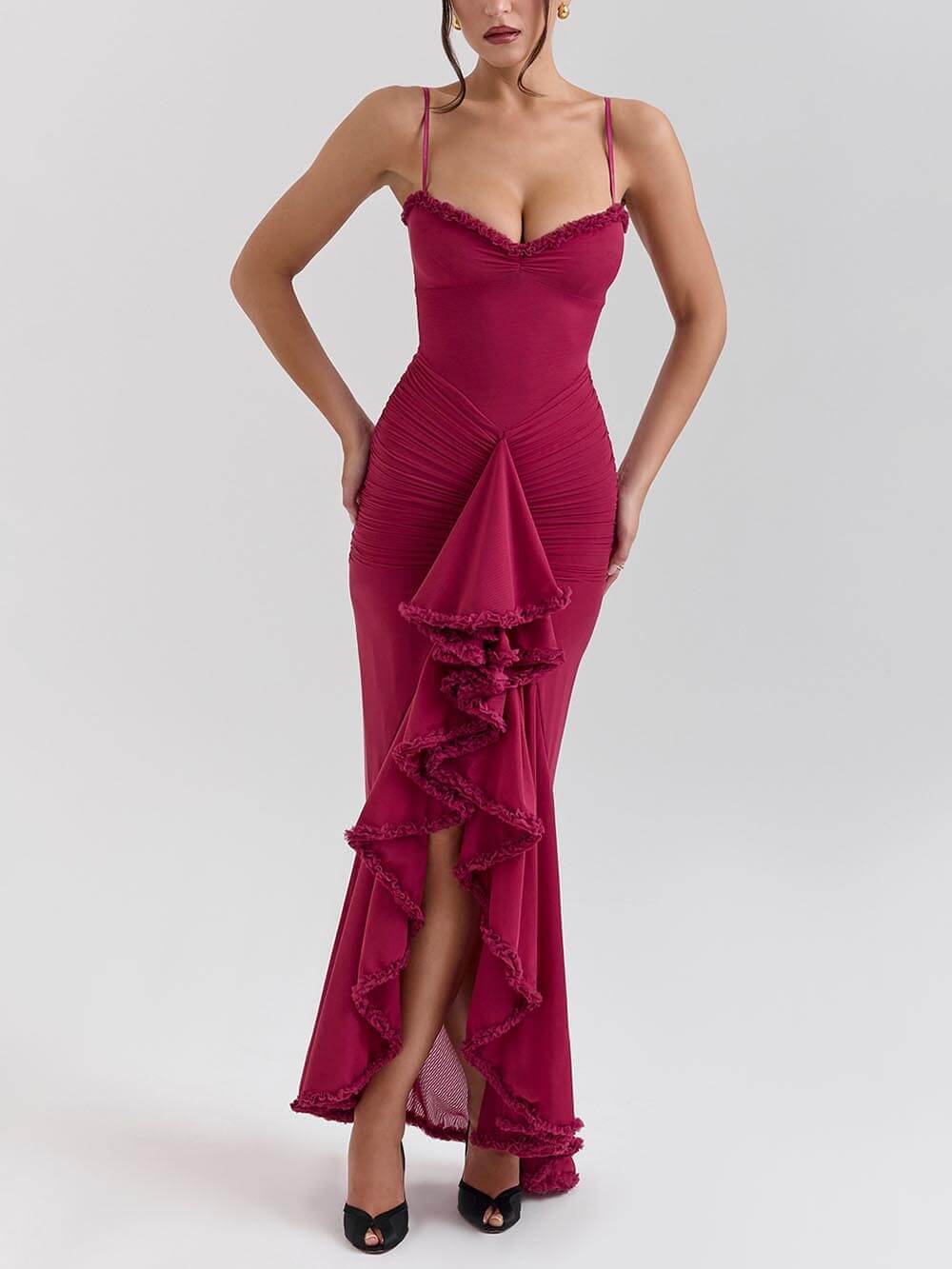 Robe à volants élégante et sophistiquée sur le devant