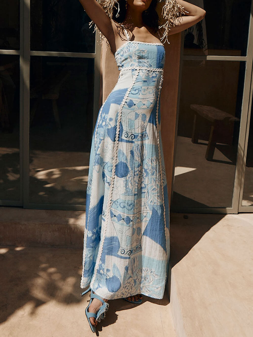 Robe longue évasée en dentelle patchwork imprimée unique avec lien au dos