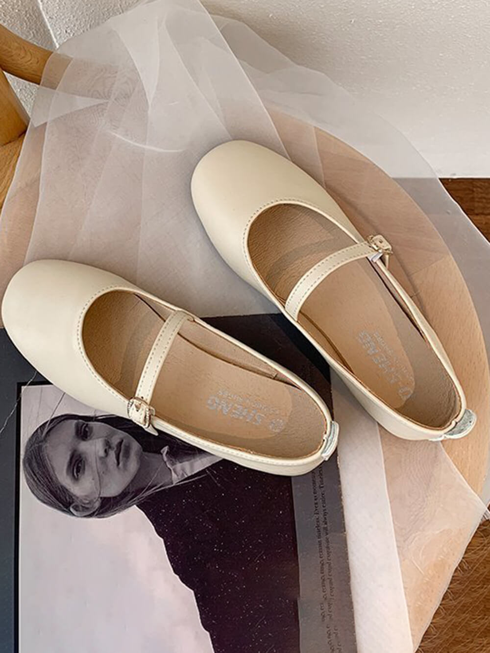 Chaussures décontractées à semelles plates et à bout peu profond pour le printemps et l'automne