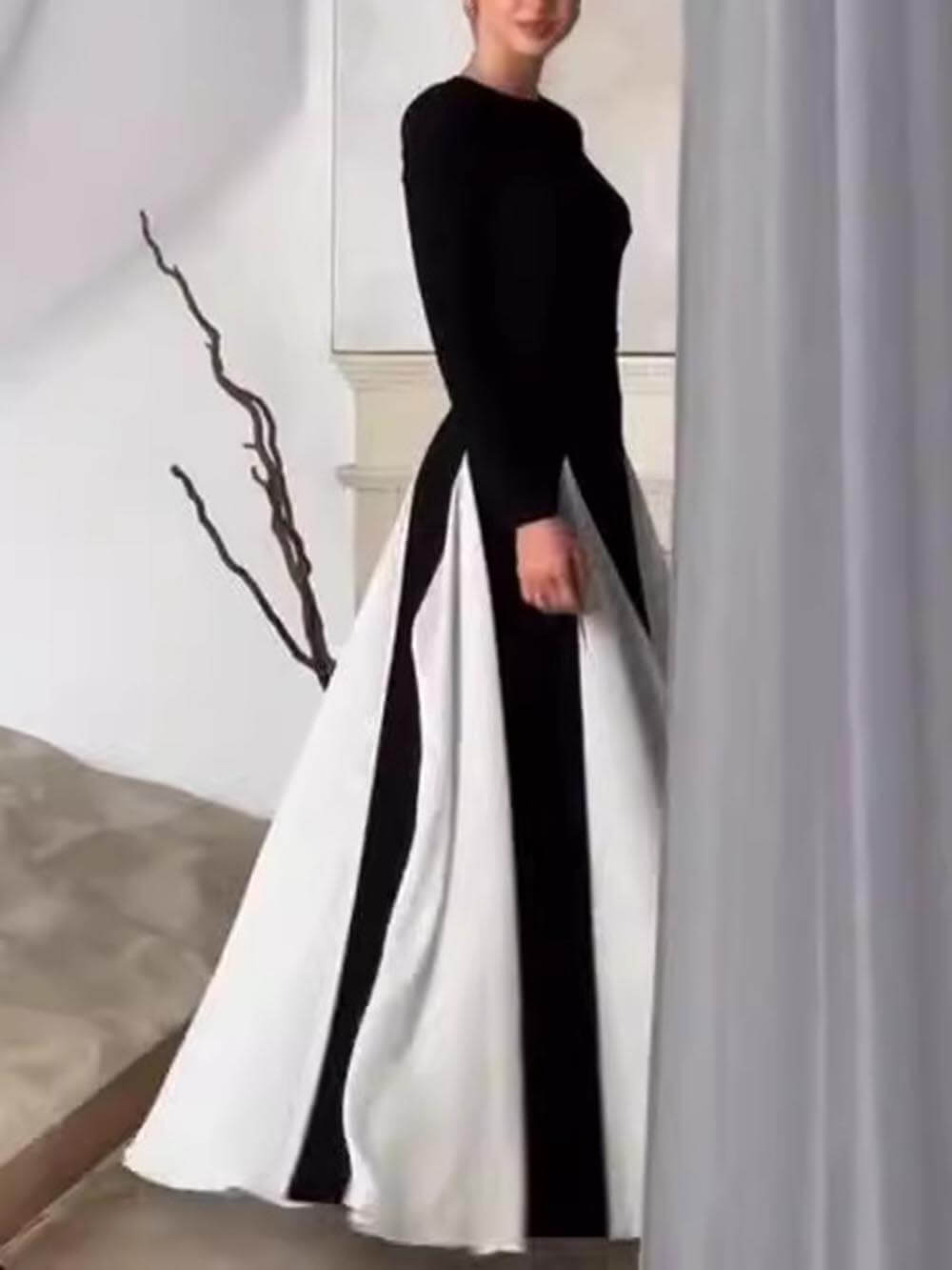 Robe longue trapèze élégante et glamour à empiècements en tulle et manches longues