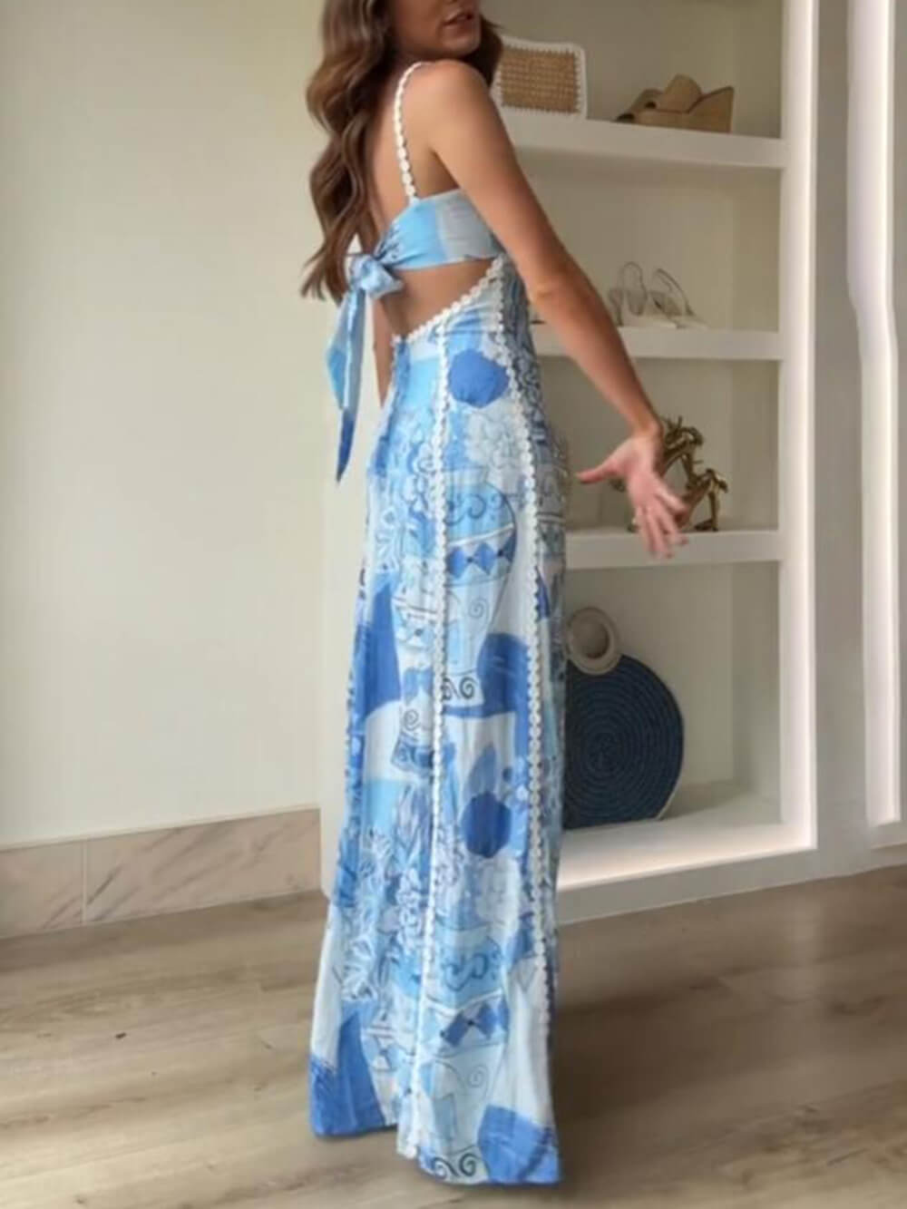 Robe longue évasée en dentelle patchwork imprimée unique avec lien au dos
