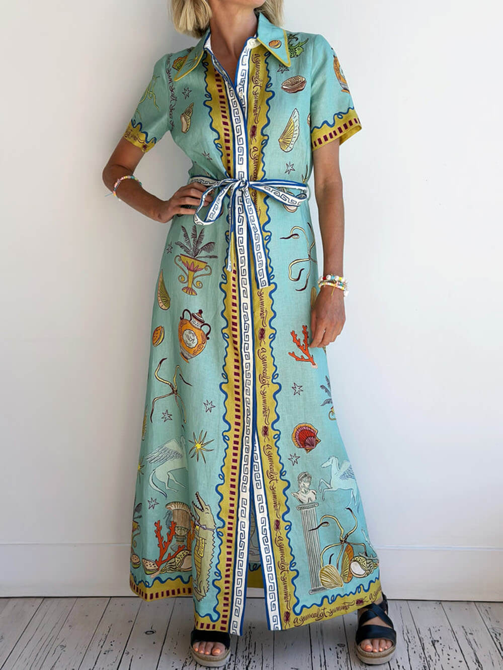 Robe chemise longue d'été à imprimé océan, style surréaliste moderne et unique