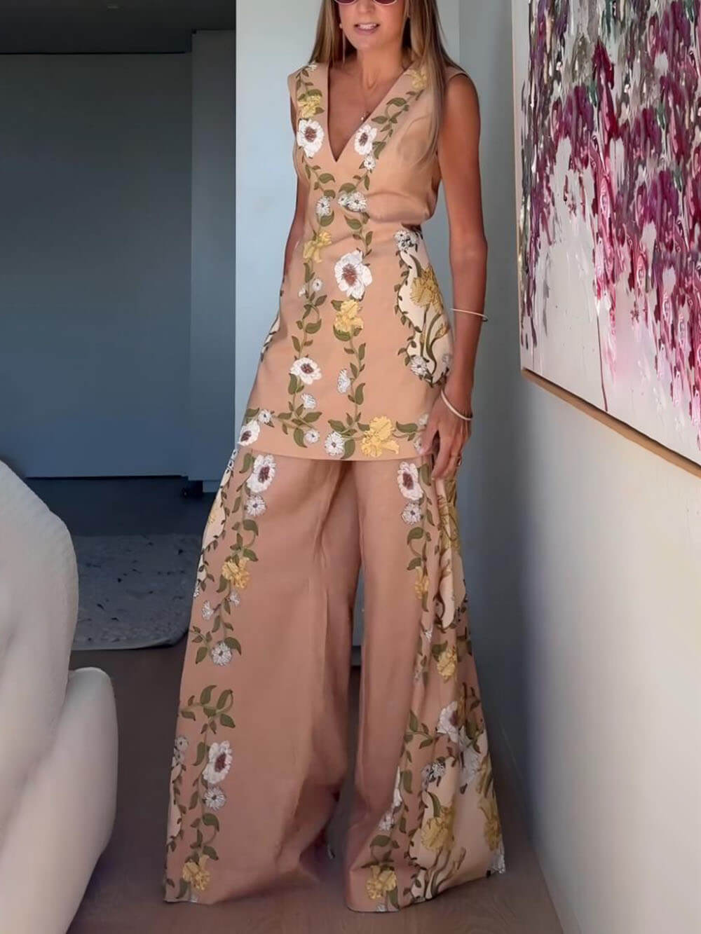 Pantalon évasé à taille élastique et motif floral en mélange de lin chic et parfait