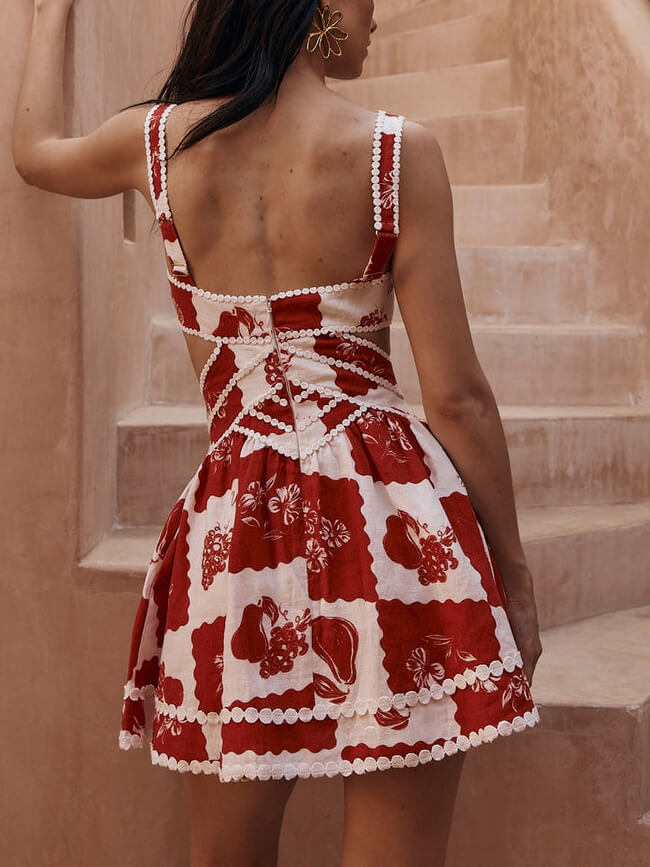 Robe courte trapèze ajourée à col en V et imprimé floral décoratif unique