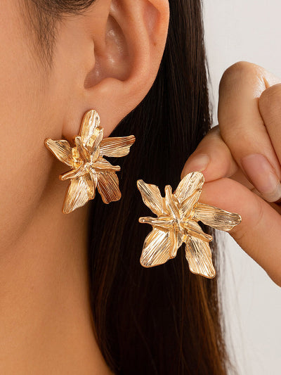 Metal Textured Flower Earrings DressSoul