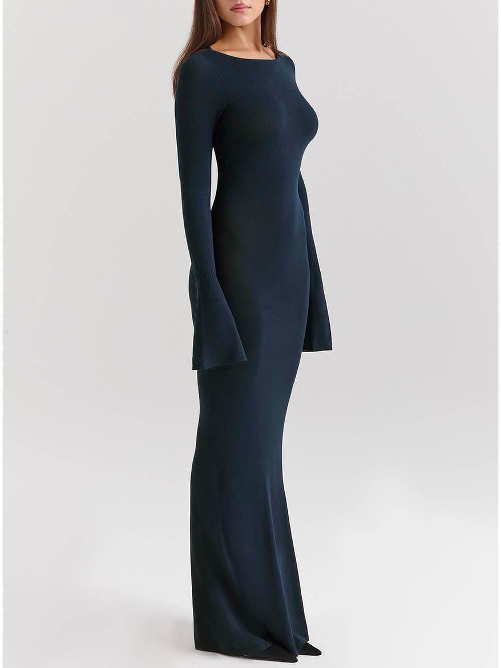 Robe longue ajustée élégante bleu nuit dos nu