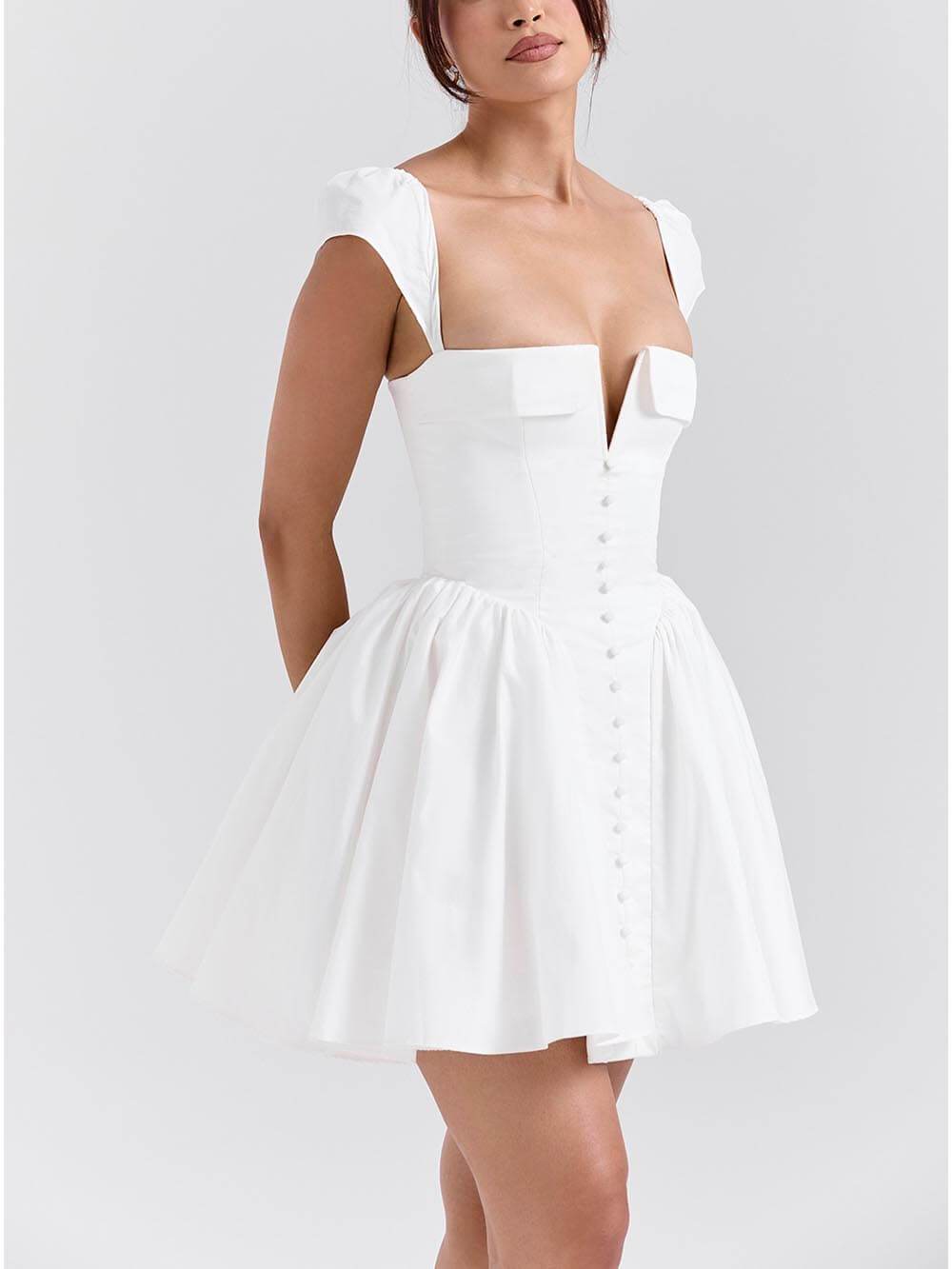 Mini-robe exquise à col en V et taille plissée
