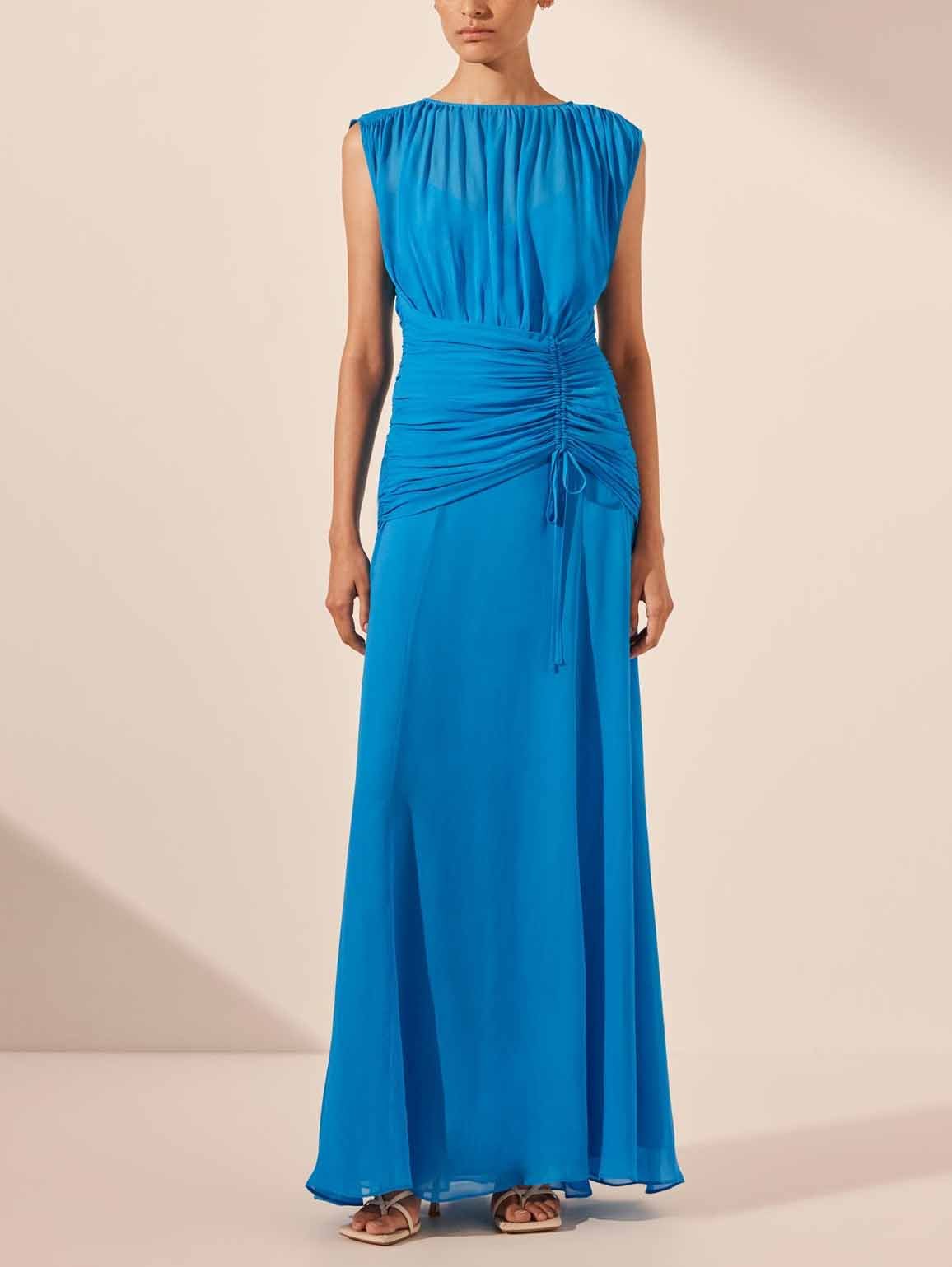 Robe longue plissée fluide et élégante sans manches