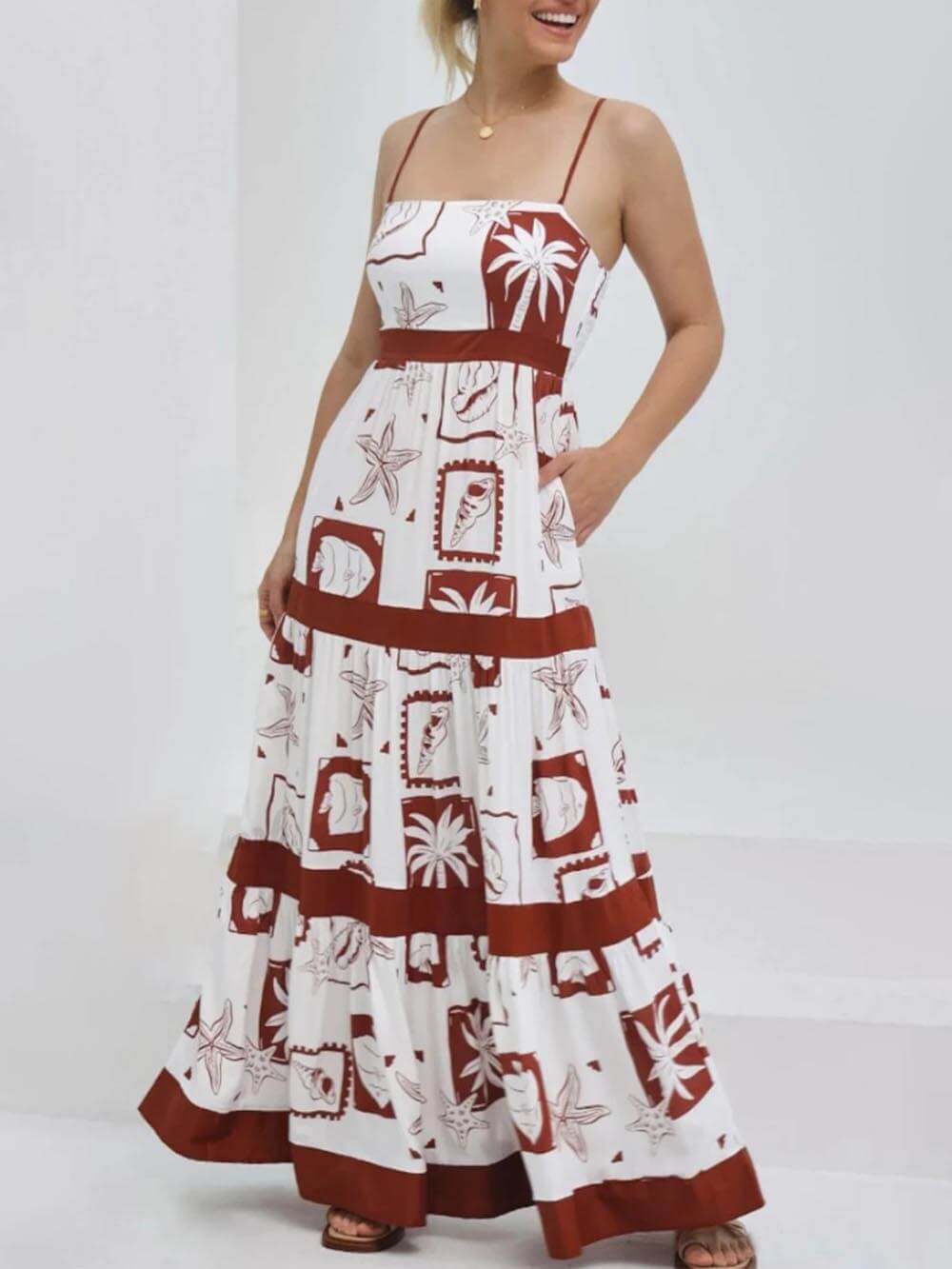 Robe longue élégante à volants et imprimé floral