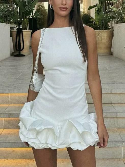 Mini-robe élégante à volants