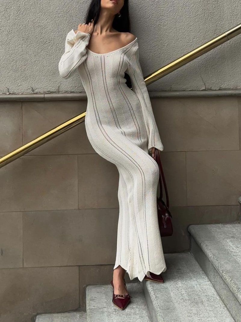 Robe longue de vacances en tricot de couleur unie ajourée
