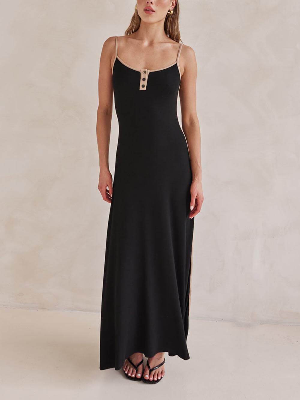 Robe longue dos nu à bretelles et rayures contrastées