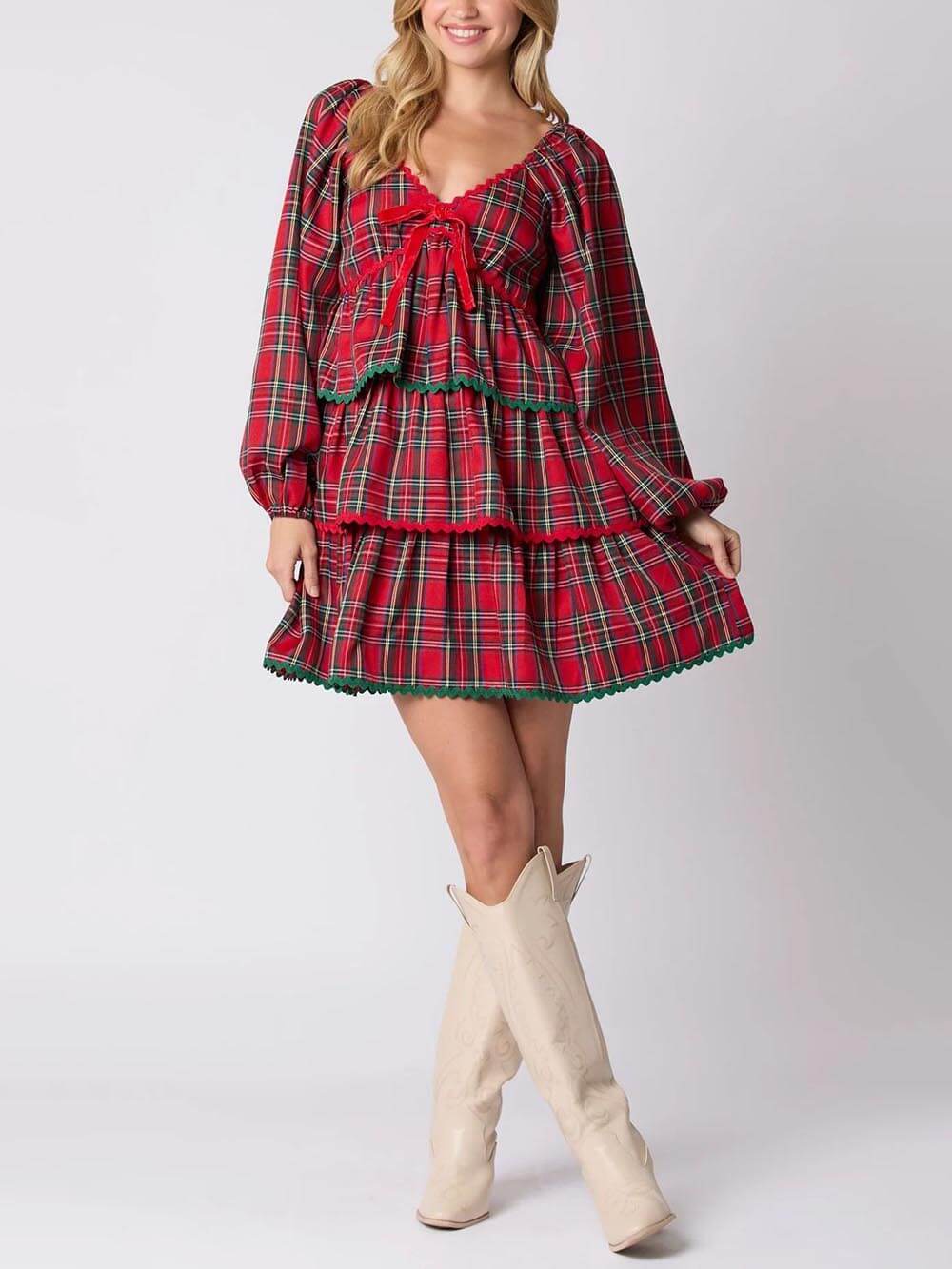 Robe superposée à manches longues et carreaux de Noël